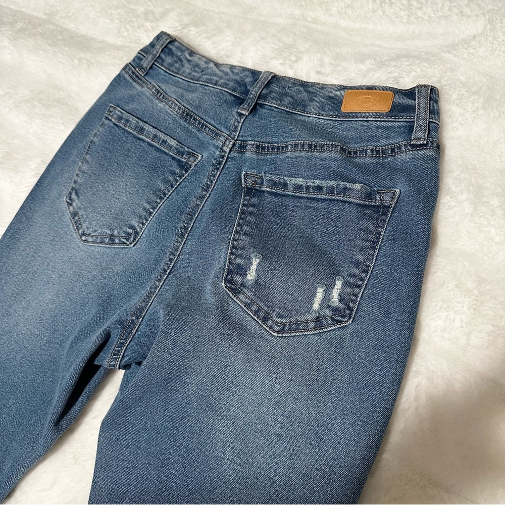 Woman’s Sofia Vergara Adora Curvy Girlfriend Crop Ankle Jeans Size 4